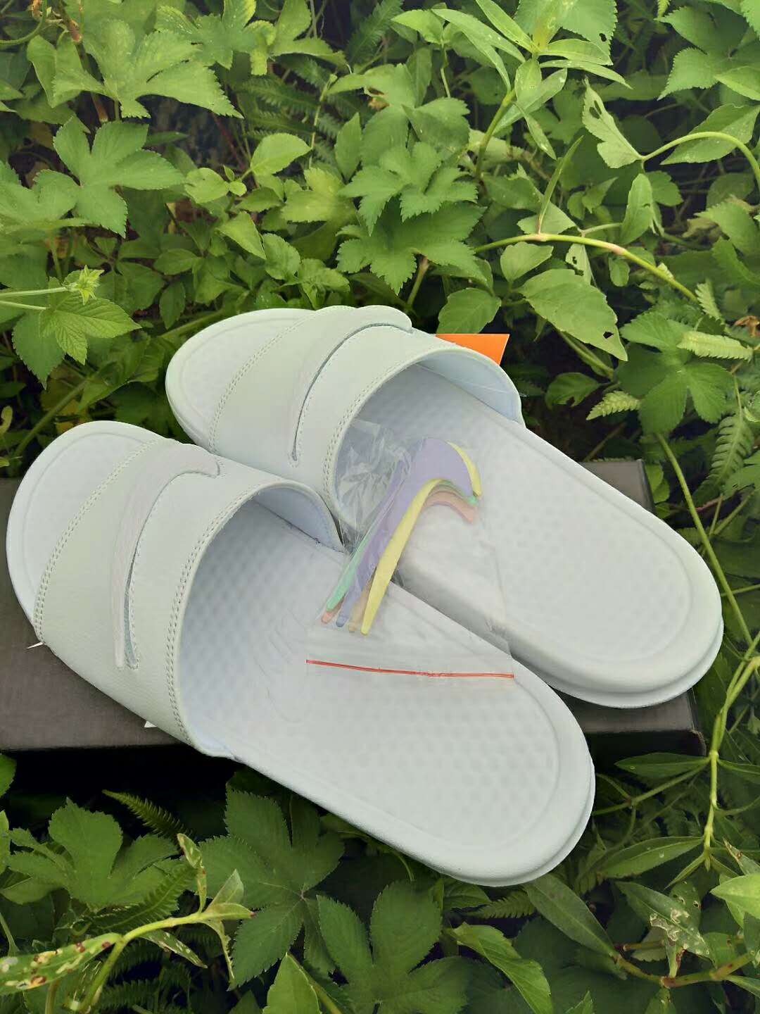 Nike Benassi JDI White Silver Sandal